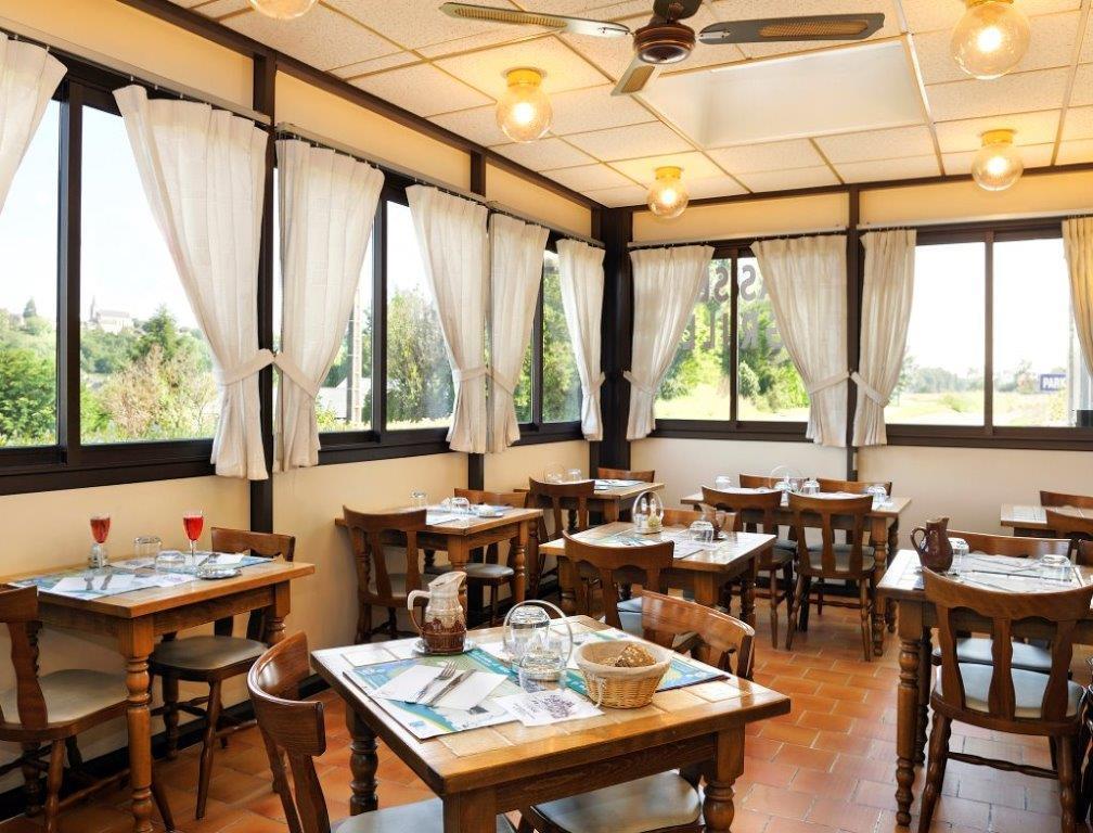 Hotel Auberge De La Bonde Logis Ланже Екстериор снимка